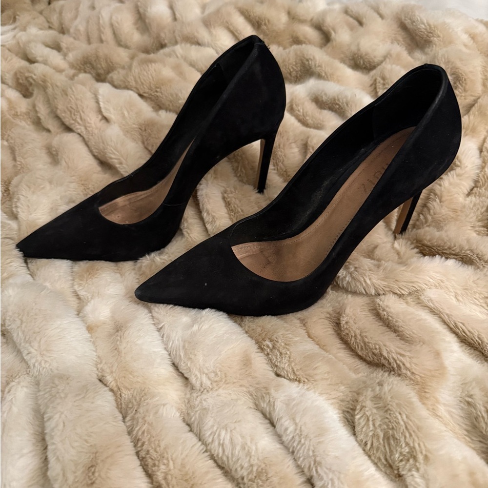 Schutz Lou Pumps size 8